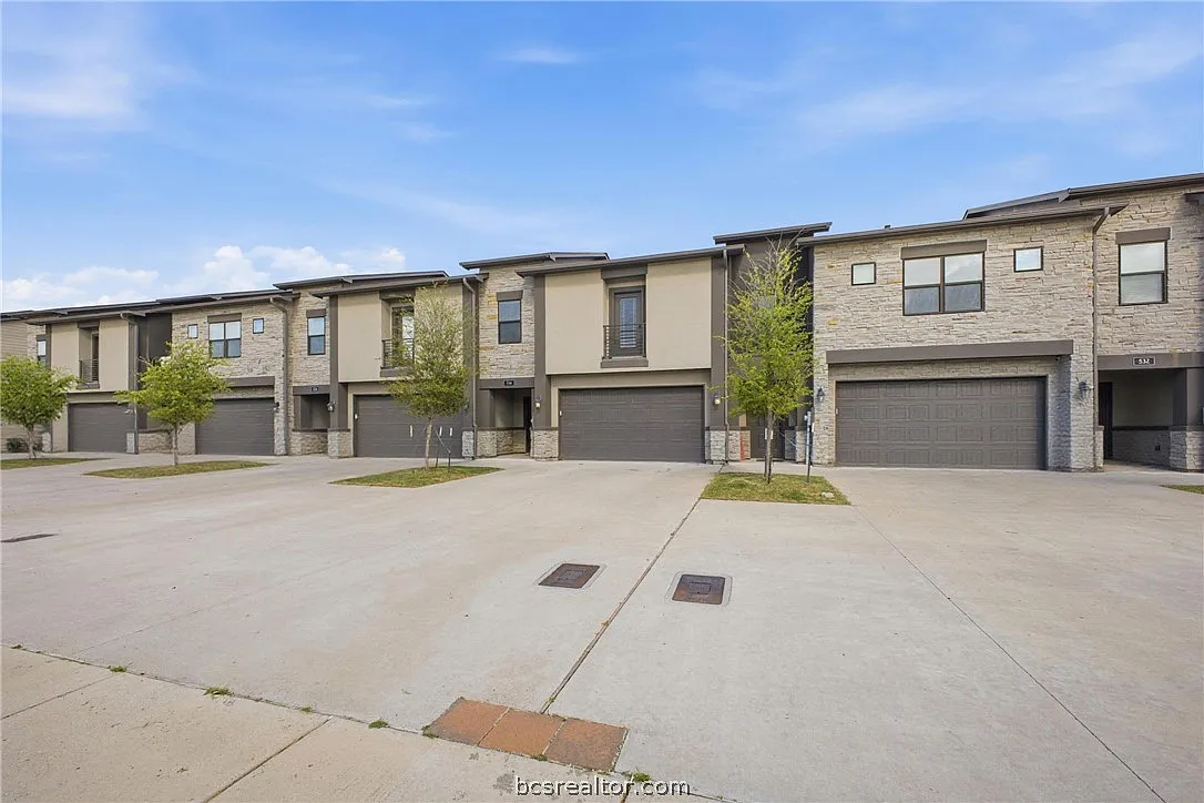 1 bed, 1908 sqft, $750 — Photo 2