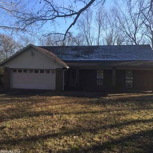 1825 Robins St, Conway, AR, 72034