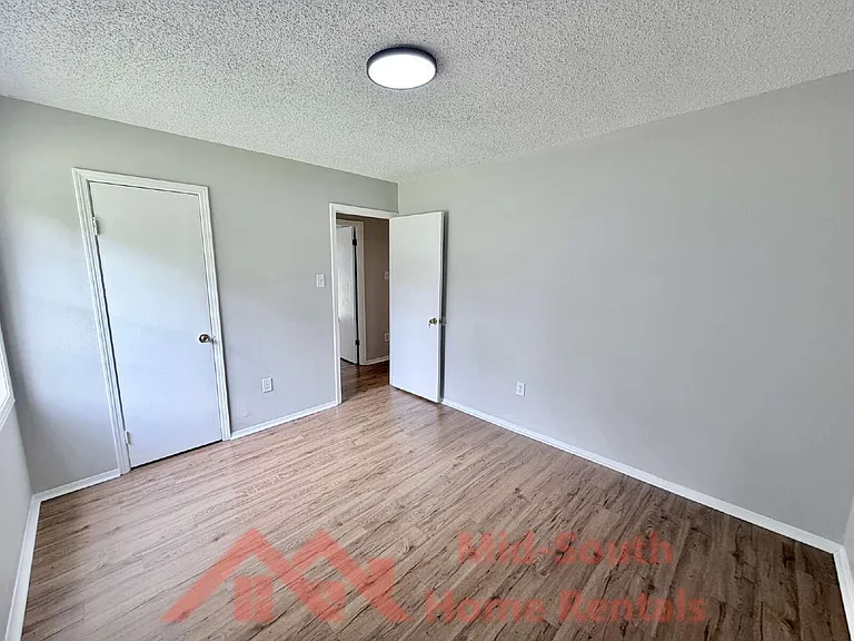 4011 Double Tree Rd — Photo 17
