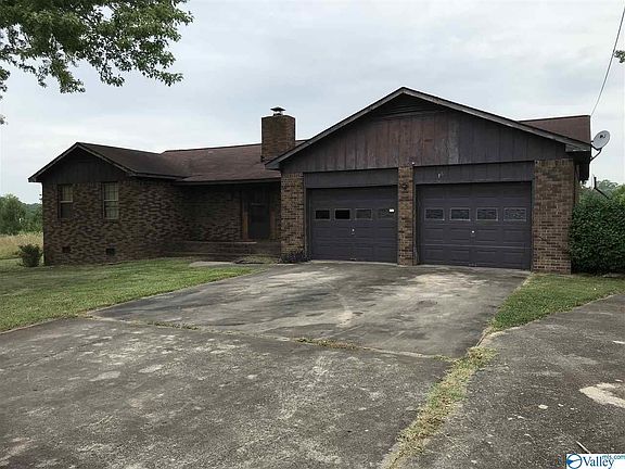 2nd image of 165 Sunrise Dr
