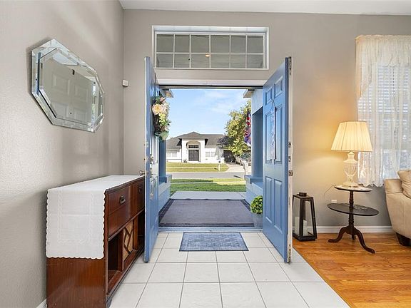 5th image of 2931 Paddington Way