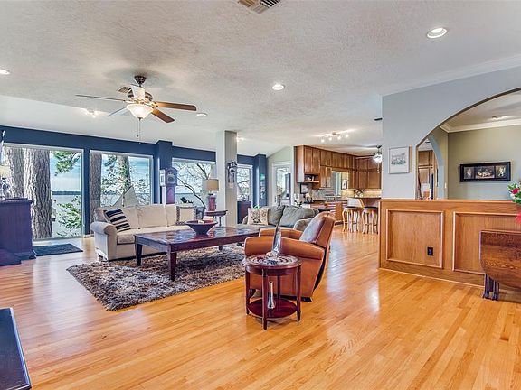 5th image of 14116 Lakepoint Dr