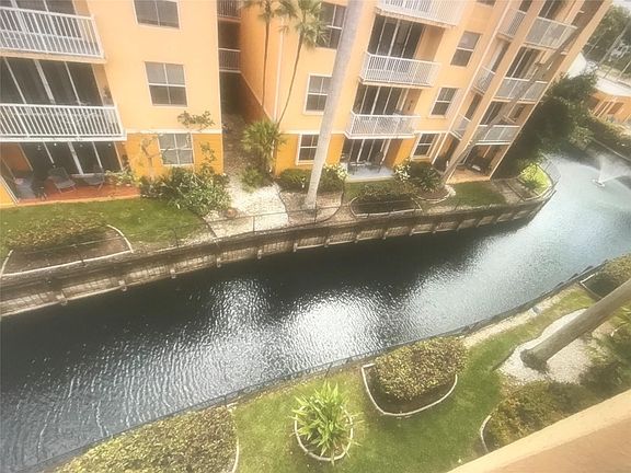 2nd image of 1450 SE 3rd Avenue #412