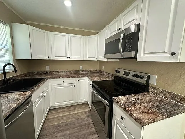 3040 Eads Ct — Photo 6