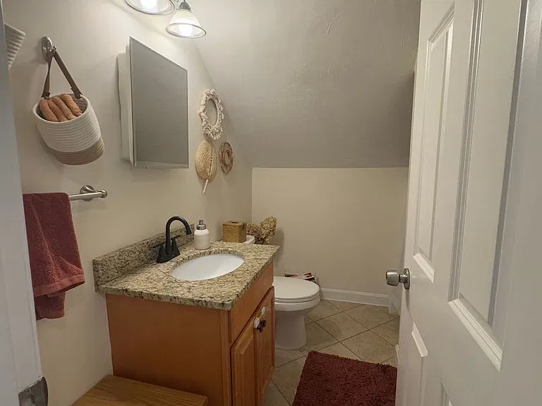 13 Cottage St — Photo 5