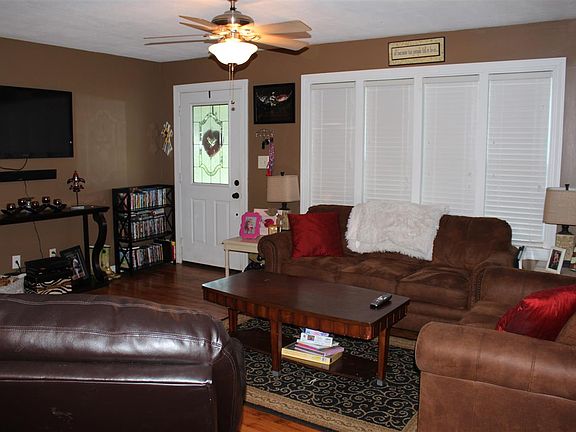 5th image of 600 E Dewey Camp Dr