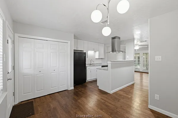 2 bed, 1.5 bath, 1088 sqft, $1,350 — Photo 3