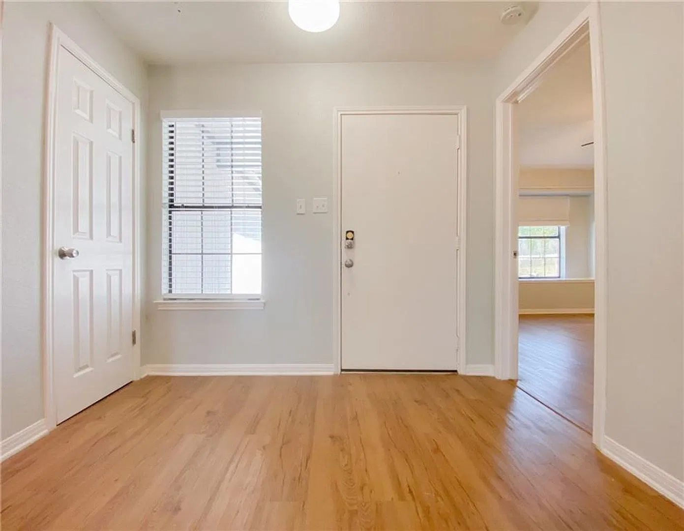 3-Bedroom, 2-Bath Home with 2-Car Garage | Round Rock — Photo 3