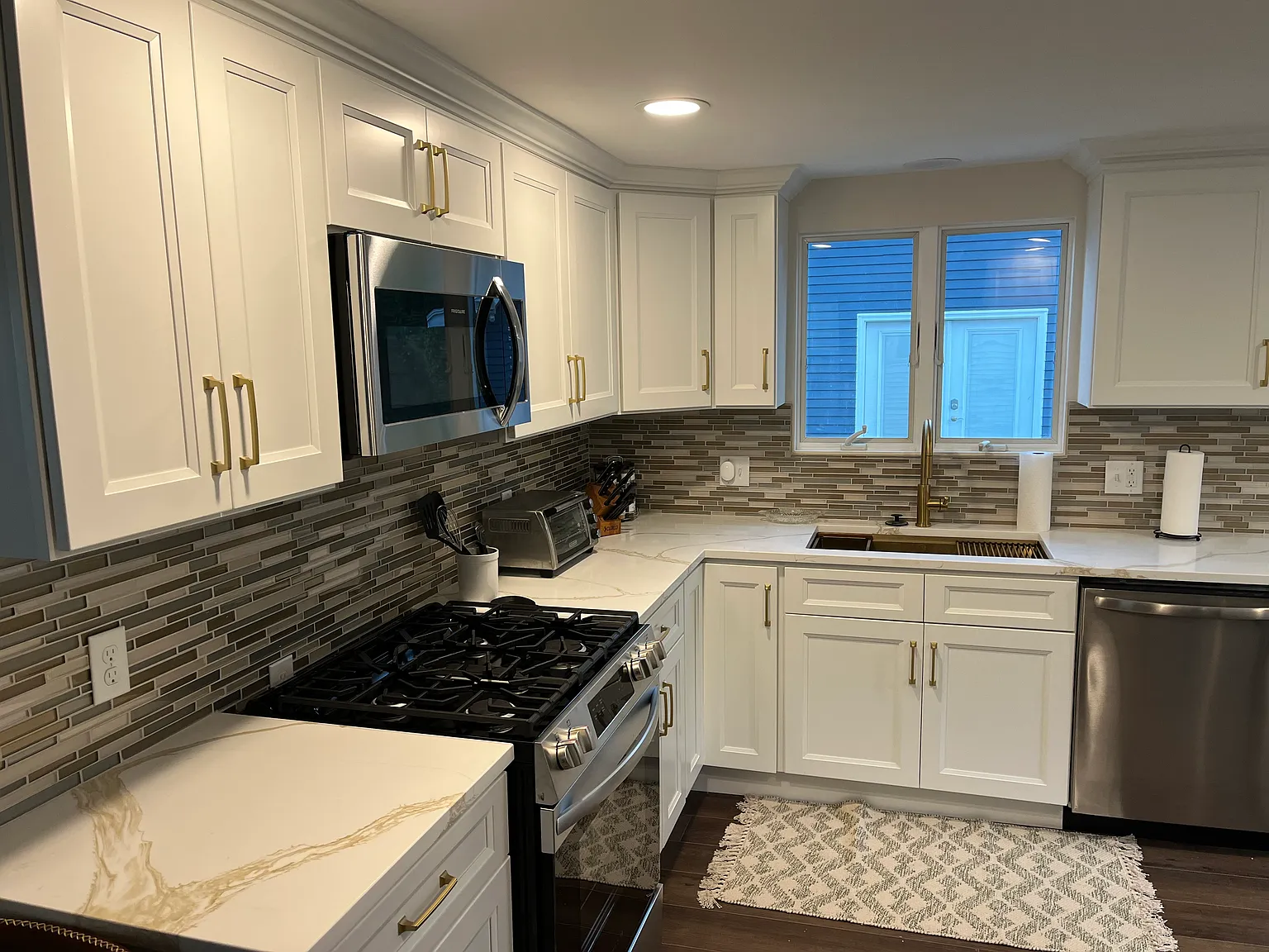 4 bed, 1950 sqft, $2,600 — Photo 4