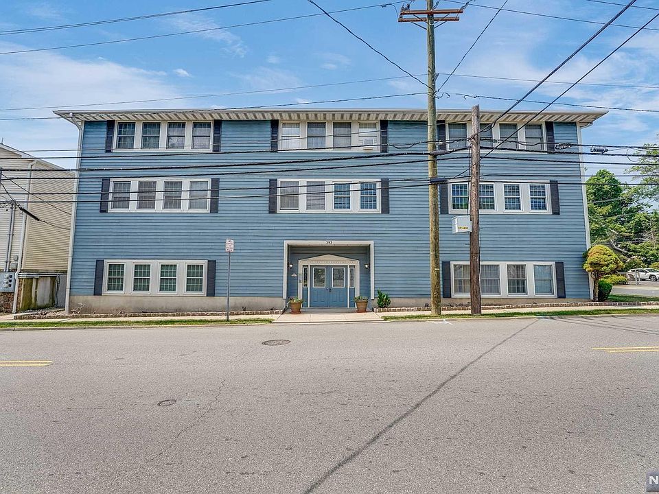 1st image of 393 Boyden Ave