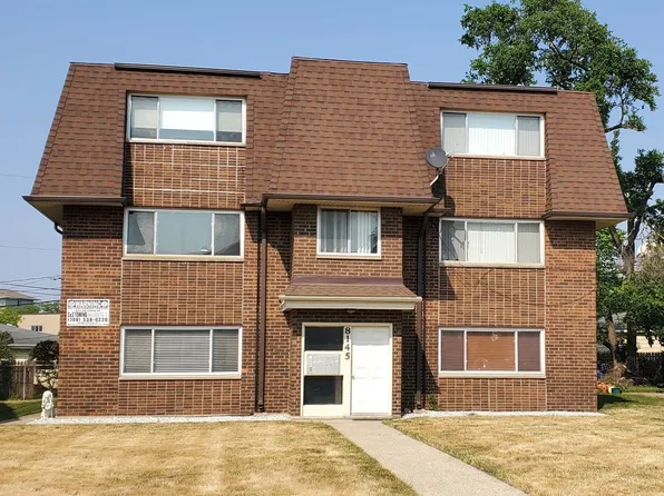 8145 Ogden Ave APT 1N, Lyons, IL 60534