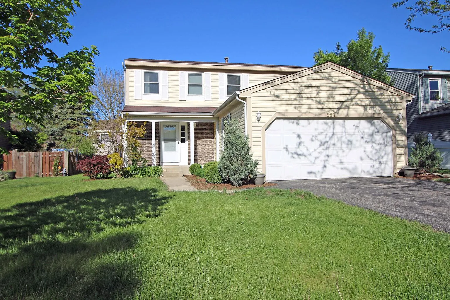 583 Iroquois Trl photo 1