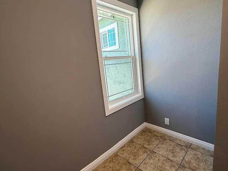 4613 Eugene St #1 — Photo 39