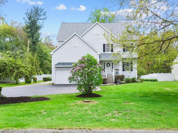 212 Cedarhurst Lane, Milford, CT 06461