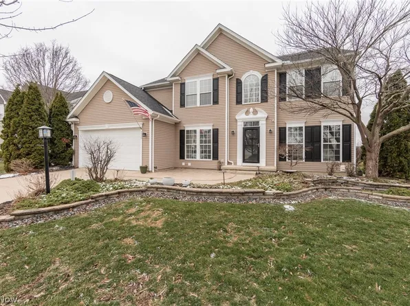 3330 Stillwater Dr, Medina, OH 44256