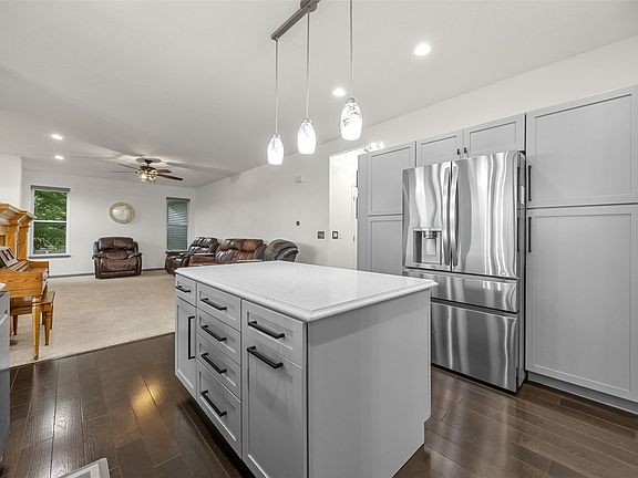 3rd image of 3102 Falcon View Ct SW