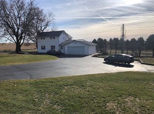 8650 N Fawver Rd, Dakota, IL 61018