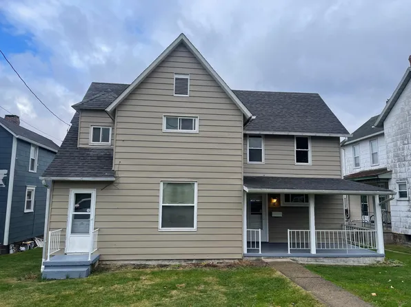 14 Maple St, Fairchance, PA 15436