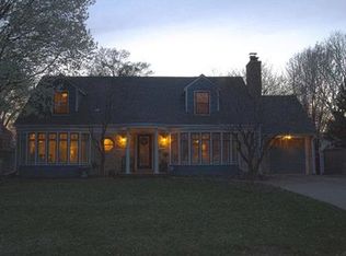 5340 Canterbury Rd, Fairway, KS 66205