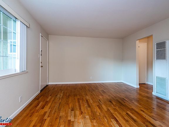 2nd image of 2318 Karen Dr APT 2