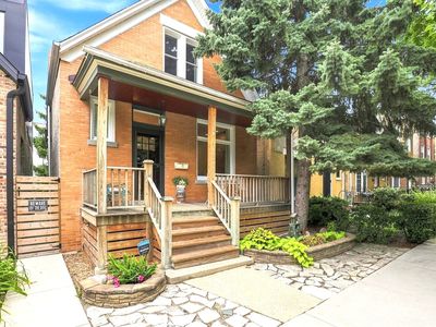 2718 N Richmond St, Chicago, IL, 60647