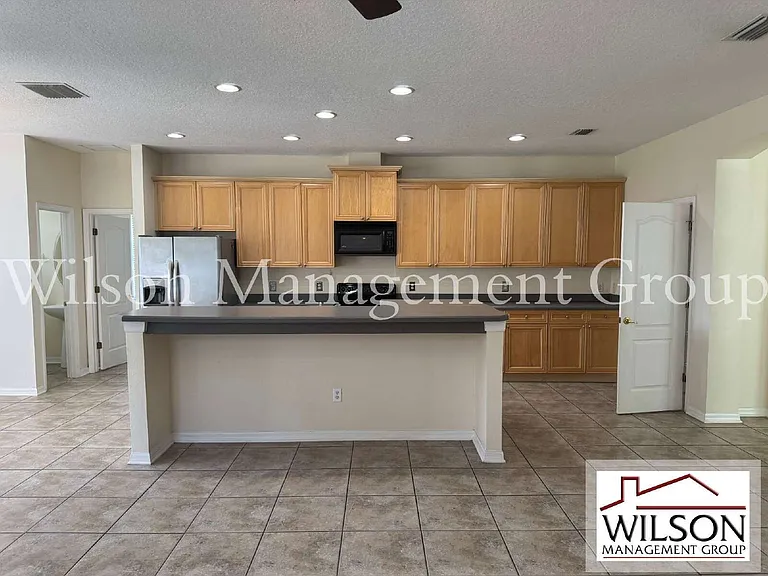 6873 Northwich Dr — Photo 29