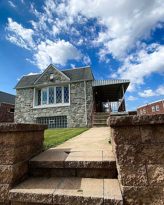 Exterior - Front Entrance