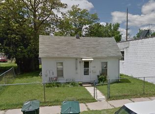 228 S 4th St, Salina, KS 67401