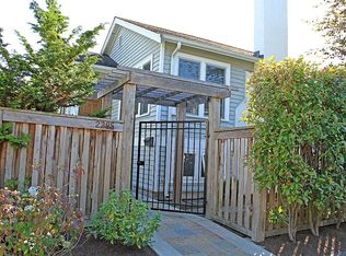 2225 E North St, Seattle, WA 98112