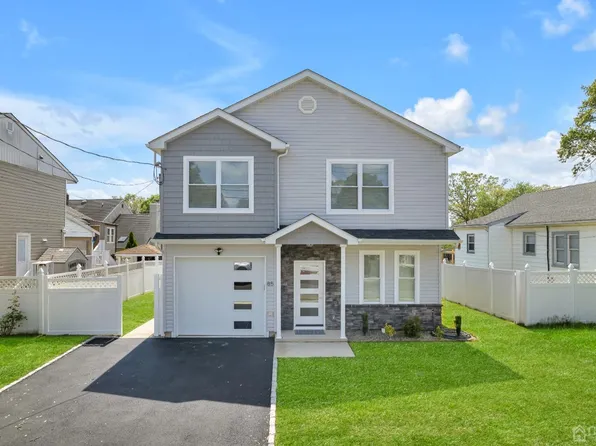85 Cleveland Ave, Parlin, NJ 08859