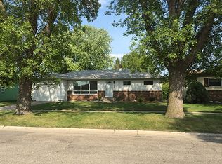 1408 16th St N, Moorhead, MN 56560