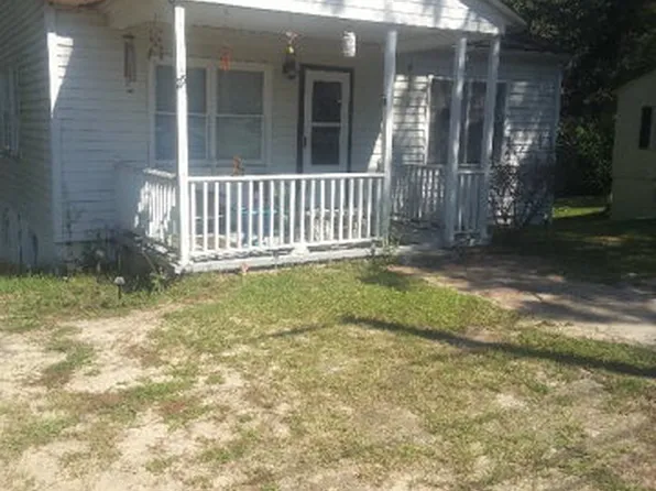 25 Caldwell St, Summerton, SC 29148