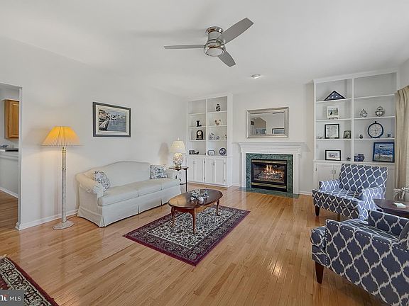 4th image of 18 Gander Ln