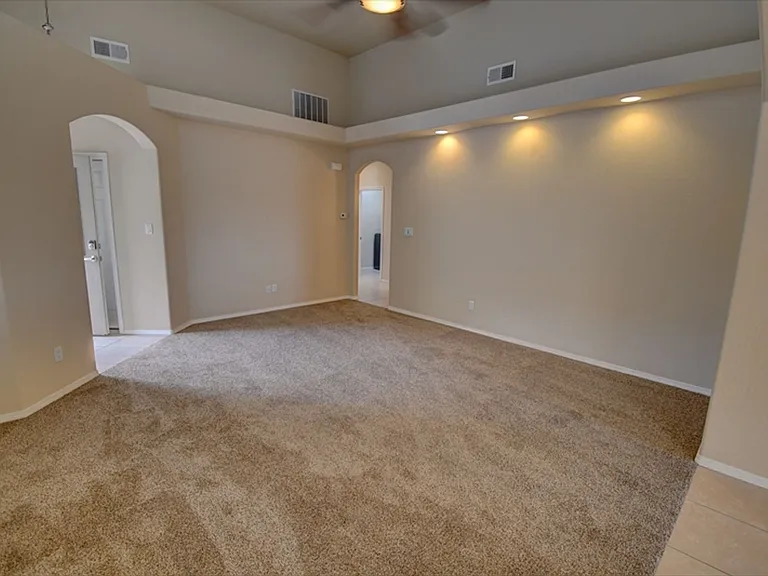 5512 Costa Uerde Rd NW — Photo 3