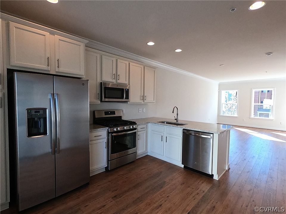 2nd image of 5517 Coopers Walk Ln #S-4