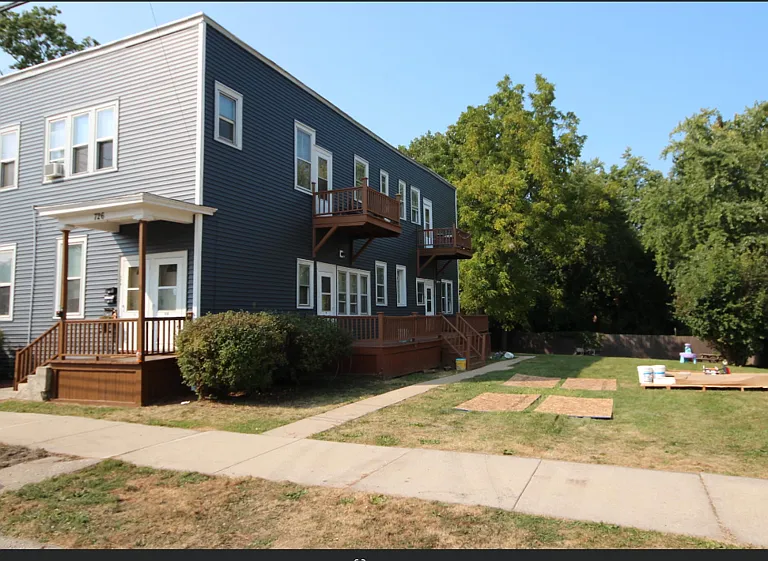 726 Minnesota Ave #4 — Photo 2