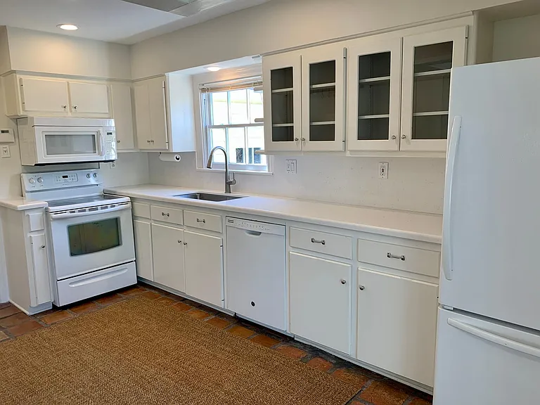 Newly Updated Kitchen
