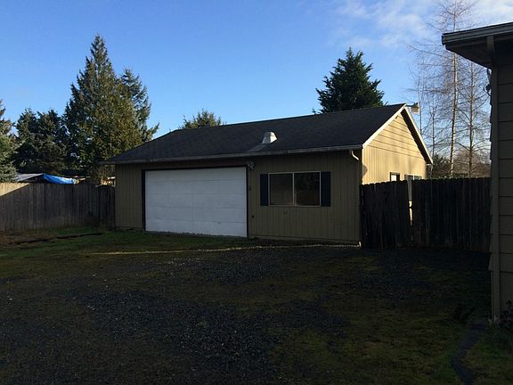2nd image of 102 1/2 5th Ave SW