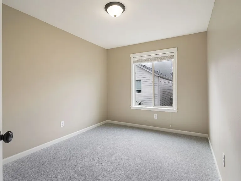 2617A NE 131st Ct — Photo 9
