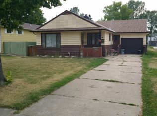 217 7th Ave SW, Sidney, MT 59270