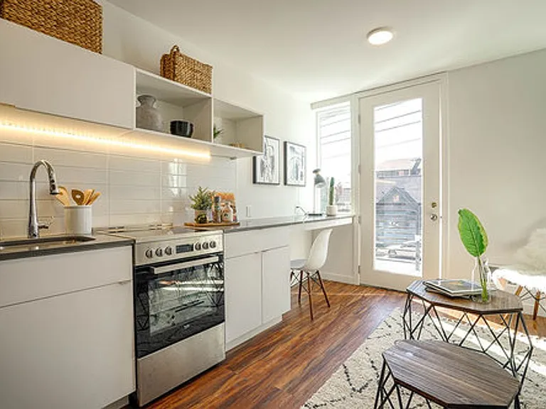 Thomas Street Lofts — Photo 3