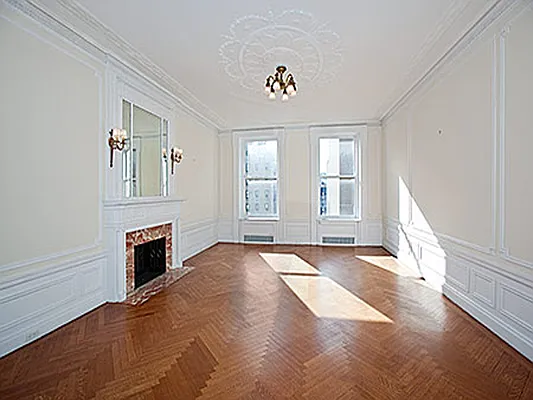 Sold by Sotheby's International Realty | media 1