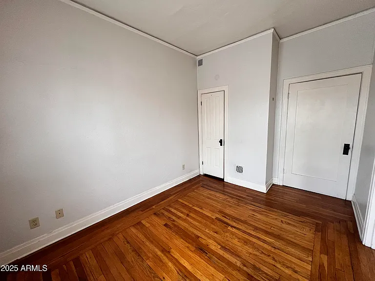 902 E Palm Ln #6 — Photo 15