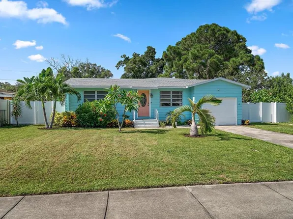 831 4th Ave NW, Largo, FL 33770