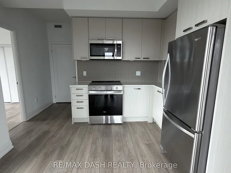 20 Soudan Ave #3603 — Photo 10