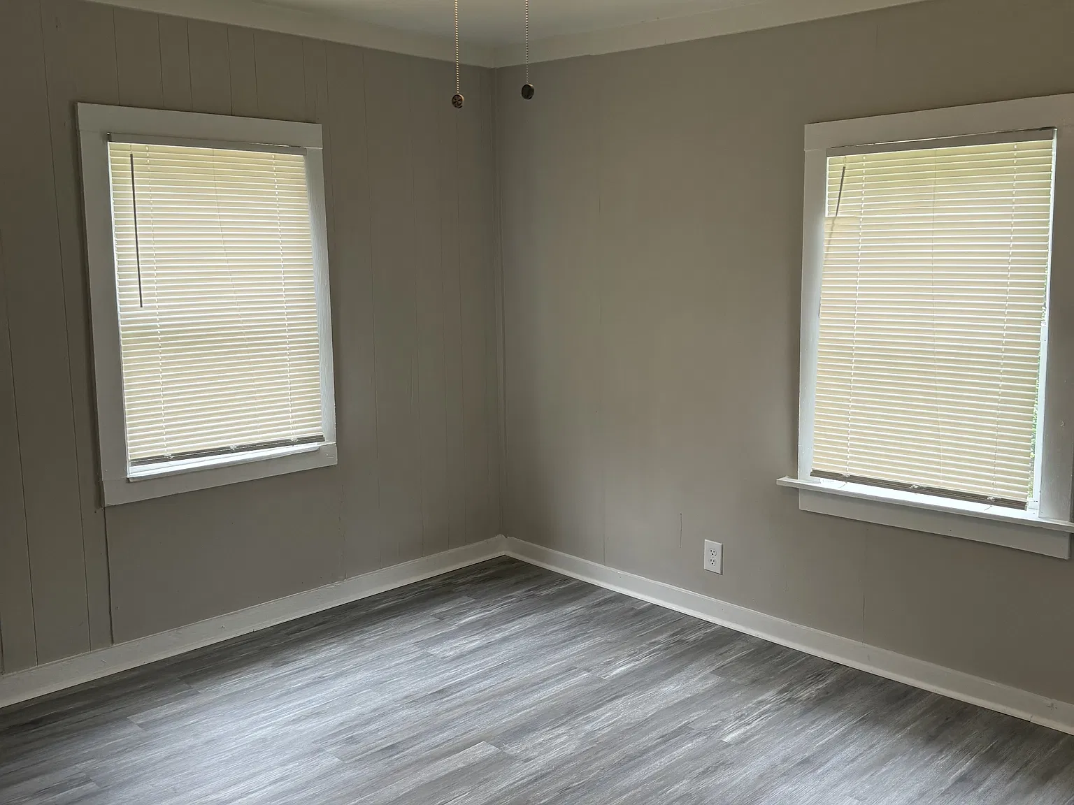 102 Oak Lane - 1 — Photo 2