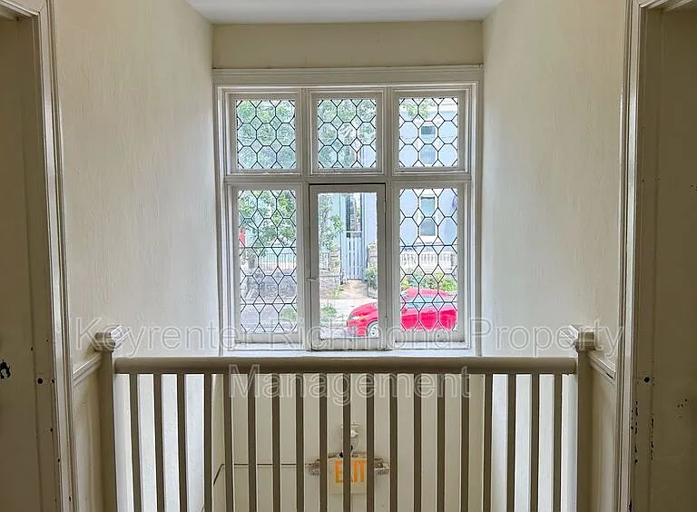 210 N Stafford Ave #29 — Photo 5
