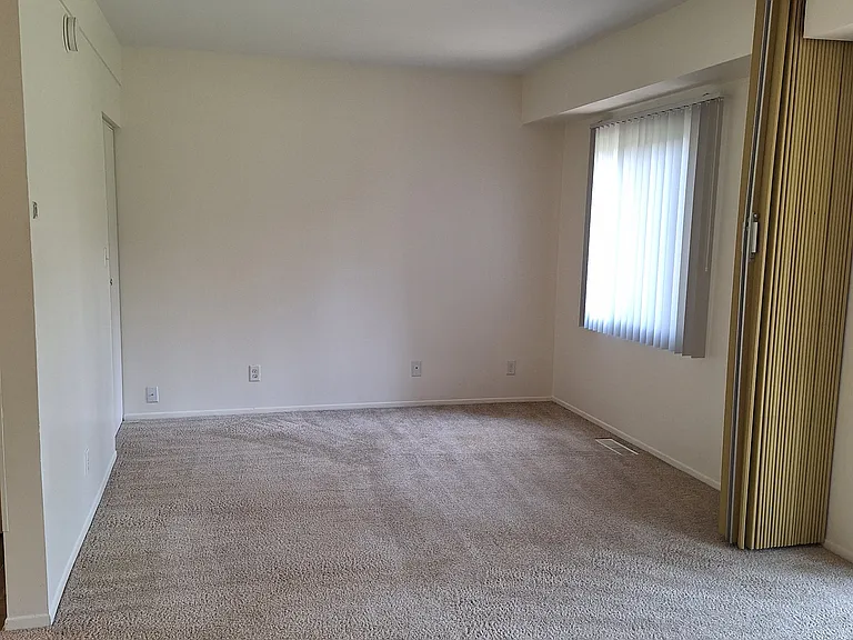 Woodstone Apartments — Photo 13