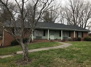 5223 Summer Dr, Roanoke, VA 24019