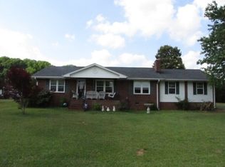 1329 Old Georgia Rd, Roebuck, SC 29376